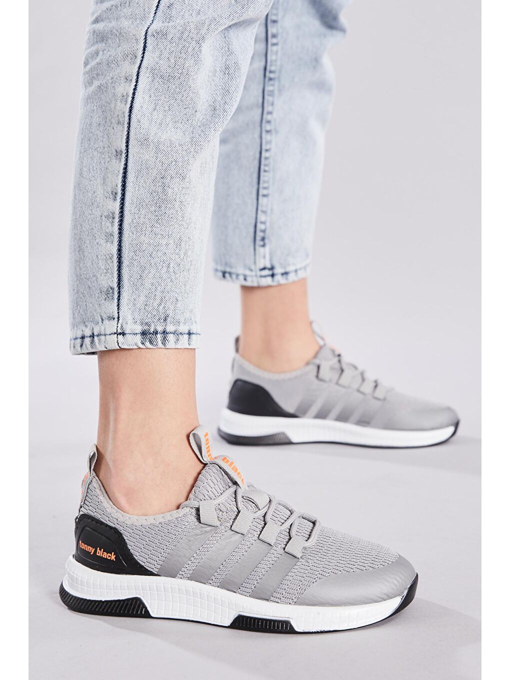 اسنیکر زنانه تونی بلک TBQNT-0