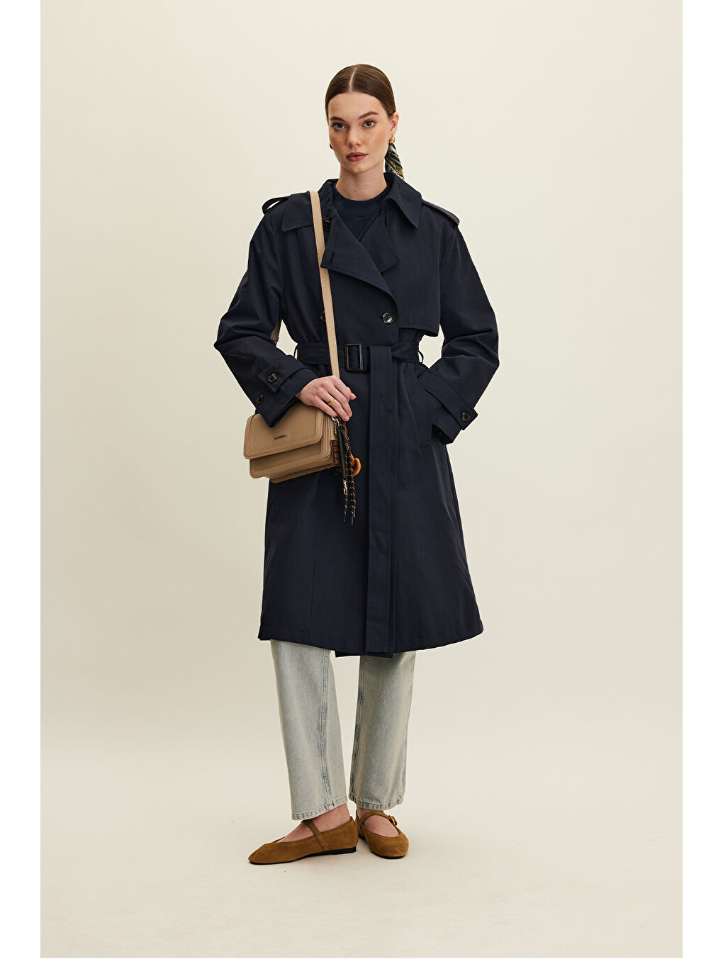 ترنچ کت  مانوکا