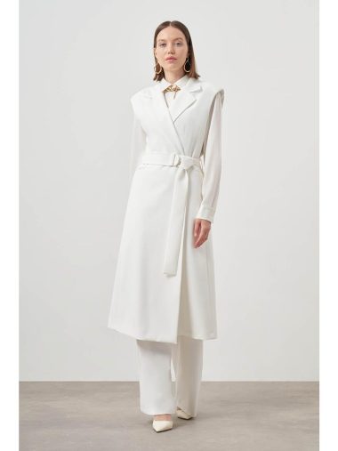 جلیقه کلاسیک زنانه میزاله اورجینال | S000160282 Mizalle