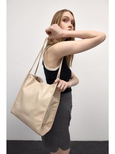 کیف رودوشی زنانه شوله بگز اورجینال | S000423575 Shulebags